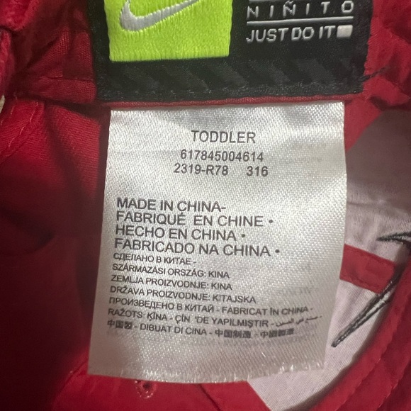 Toddler Nike Hats - Picture 3 of 4